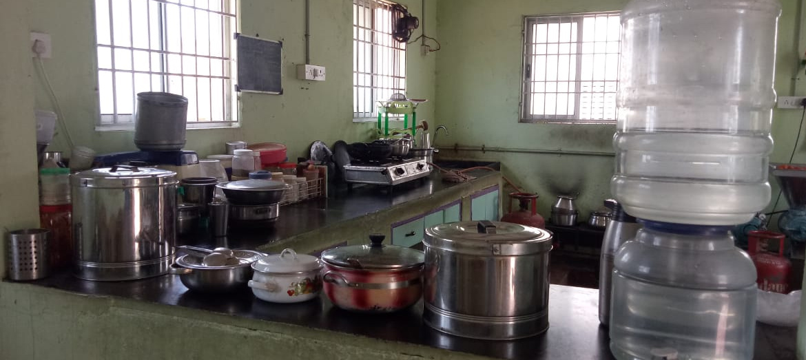 Students Hostel in Arumbakkam